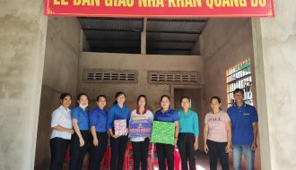 Hội đồng Đội huyện Trà Cú tổ chức bàn giao Nhà khăn quàng đỏ cho học sinh nghèo vượt khó tại xã Tân Sơn