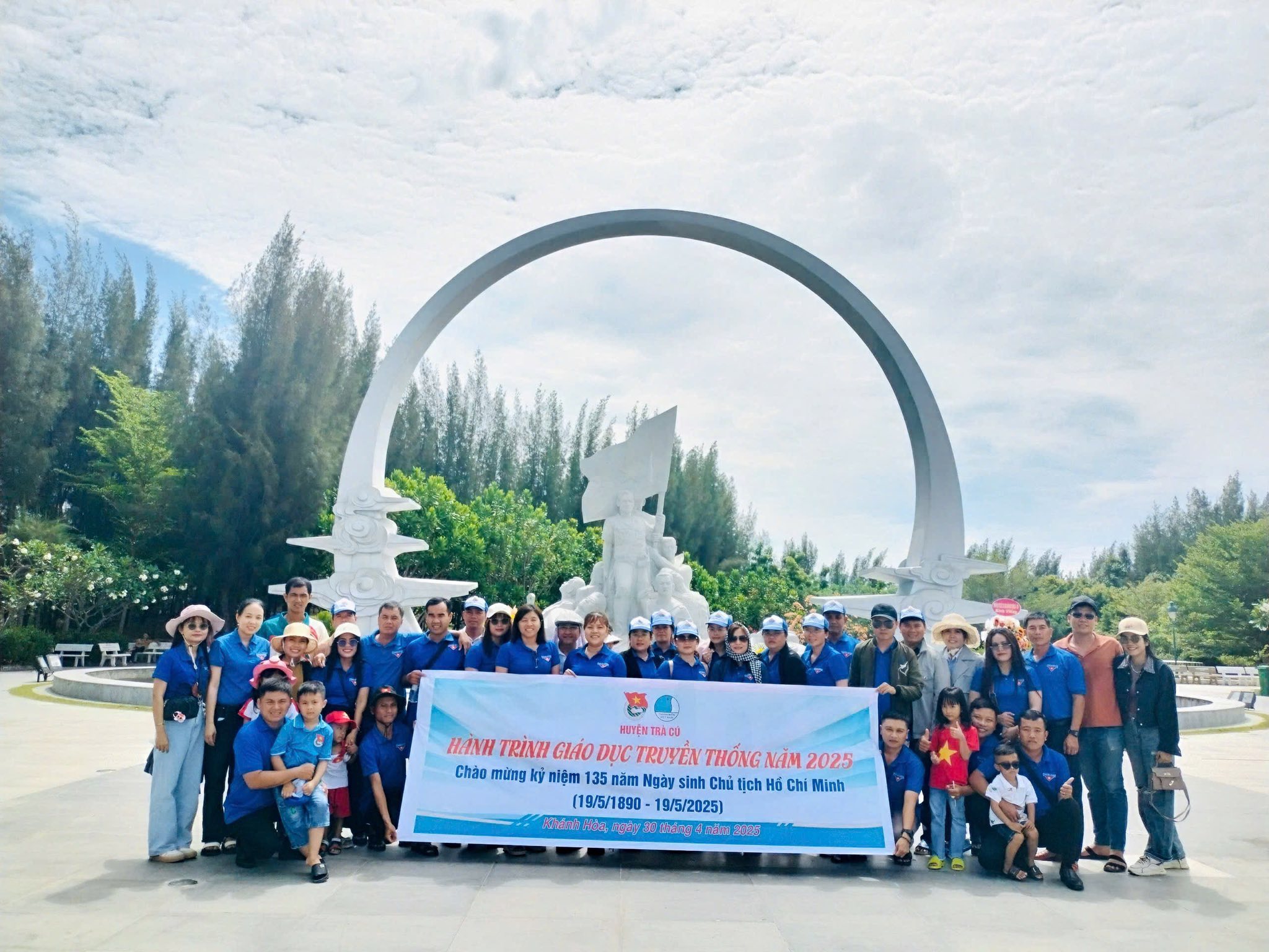 TRÀ CÚ: TỔ CHỨC HÀNH TRÌNH GIÁO DỤC TRUYỀN THỐNG NĂM 2025